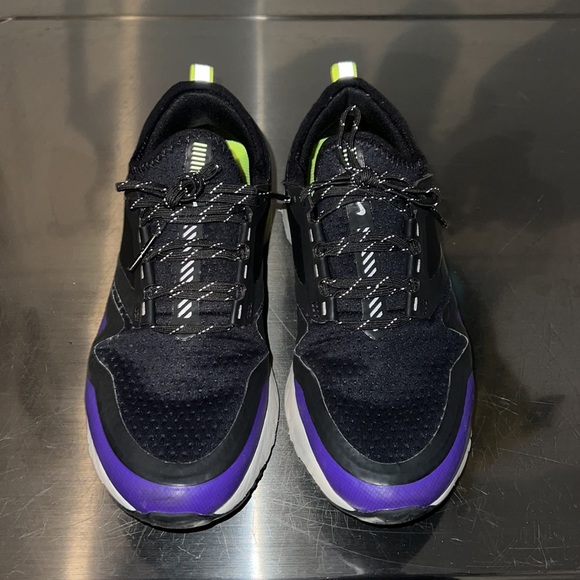 Nike sneakers - Picture 2 of 9